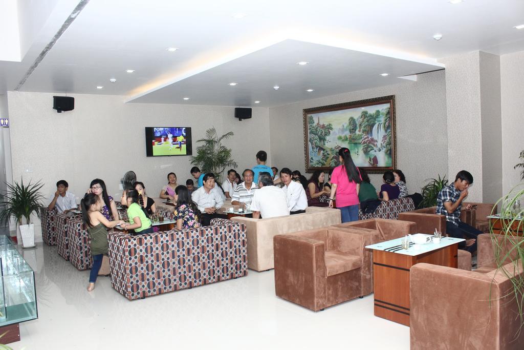 Hoang Ngoc Hotel Pleiku Extérieur photo